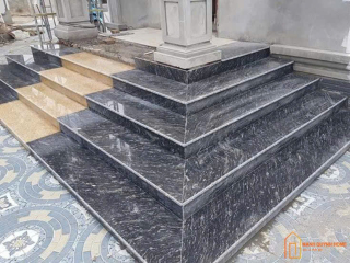 THI CÔNG CẦU THANG ỐP ĐÁ HOA CƯƠNG ĐĂK LĂK