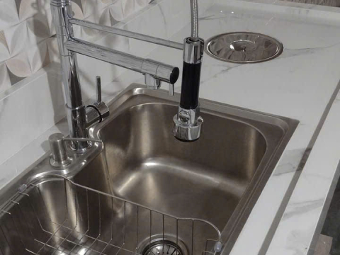 THI CÔNG ỐP ĐÁ LAVABO ĐĂK LĂK