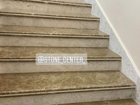 THI CÔNG CẦU THANG ỐP ĐÁ HOA CƯƠNG ĐĂK LĂK