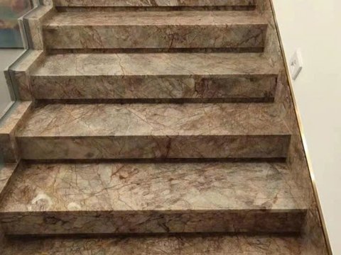 THI CÔNG CẦU THANG ỐP ĐÁ HOA CƯƠNG ĐĂK LĂK