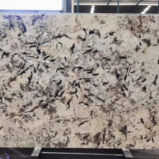 ĐÁ Granite Alaska Crystal
